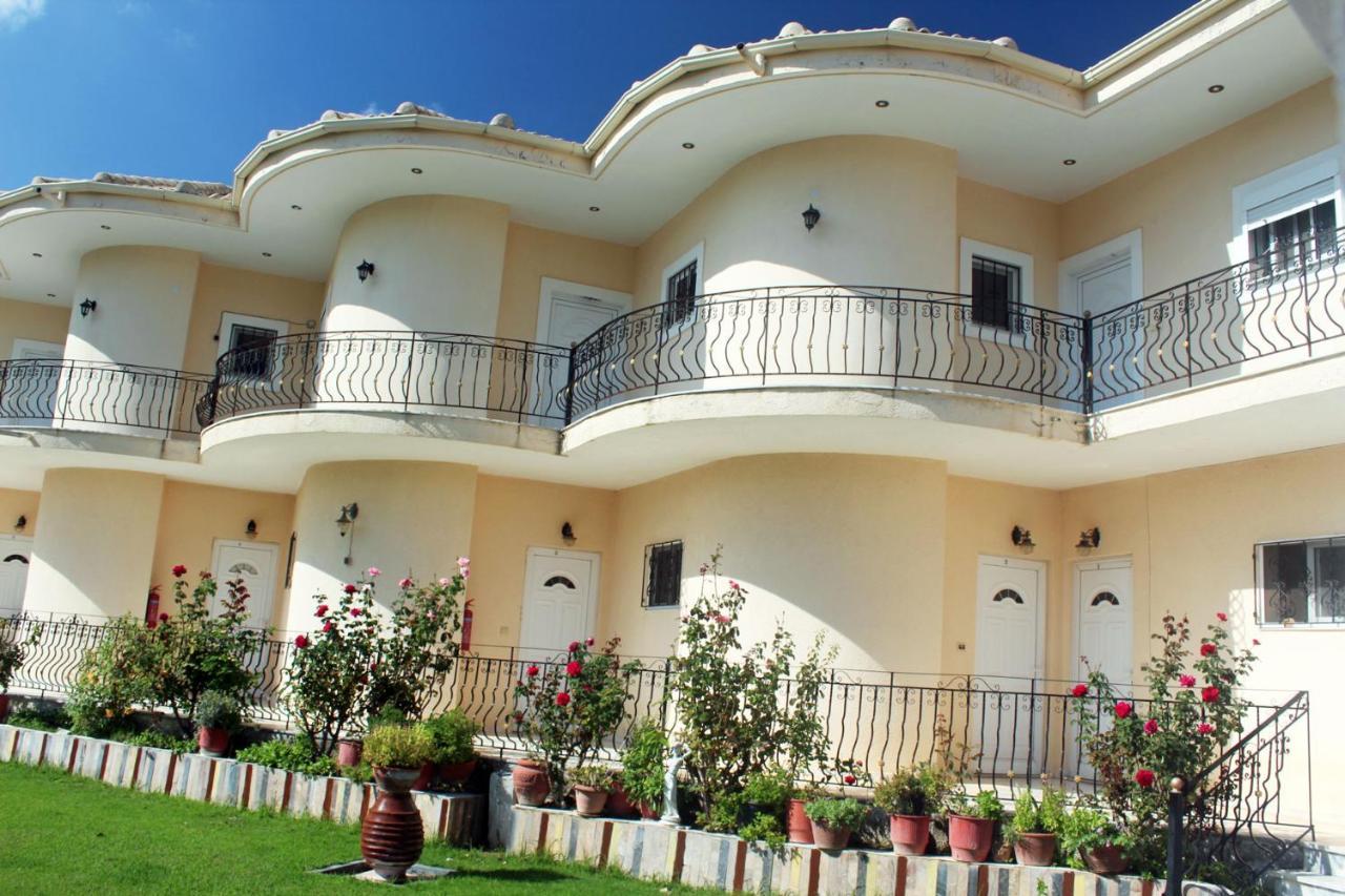 Ilektra Apartments Blue & Red Платария Екстериор снимка
